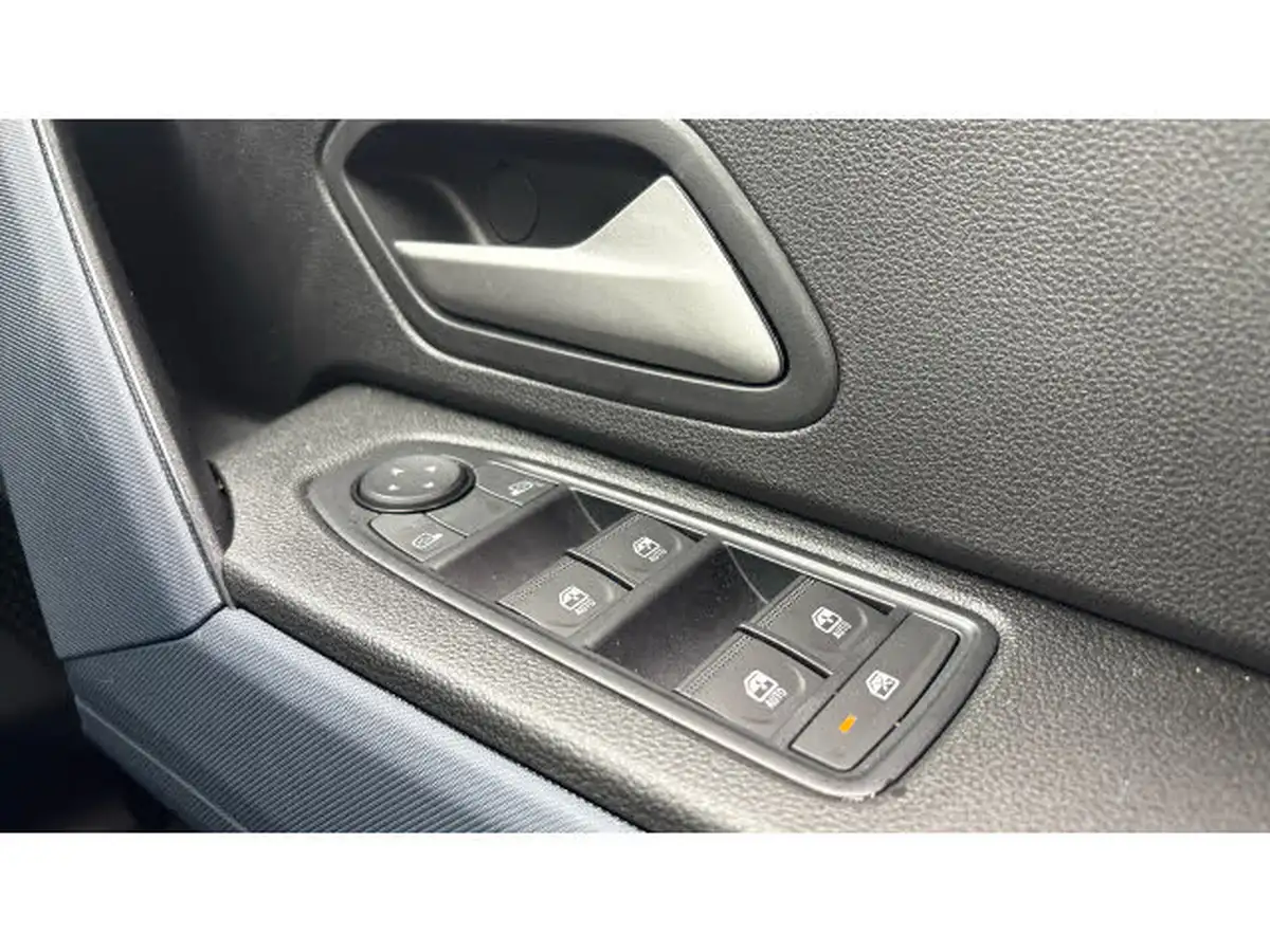 2025-dacia-duster-13-tce-expression-130bhp-station-wagon-5d-1199cc-big-22