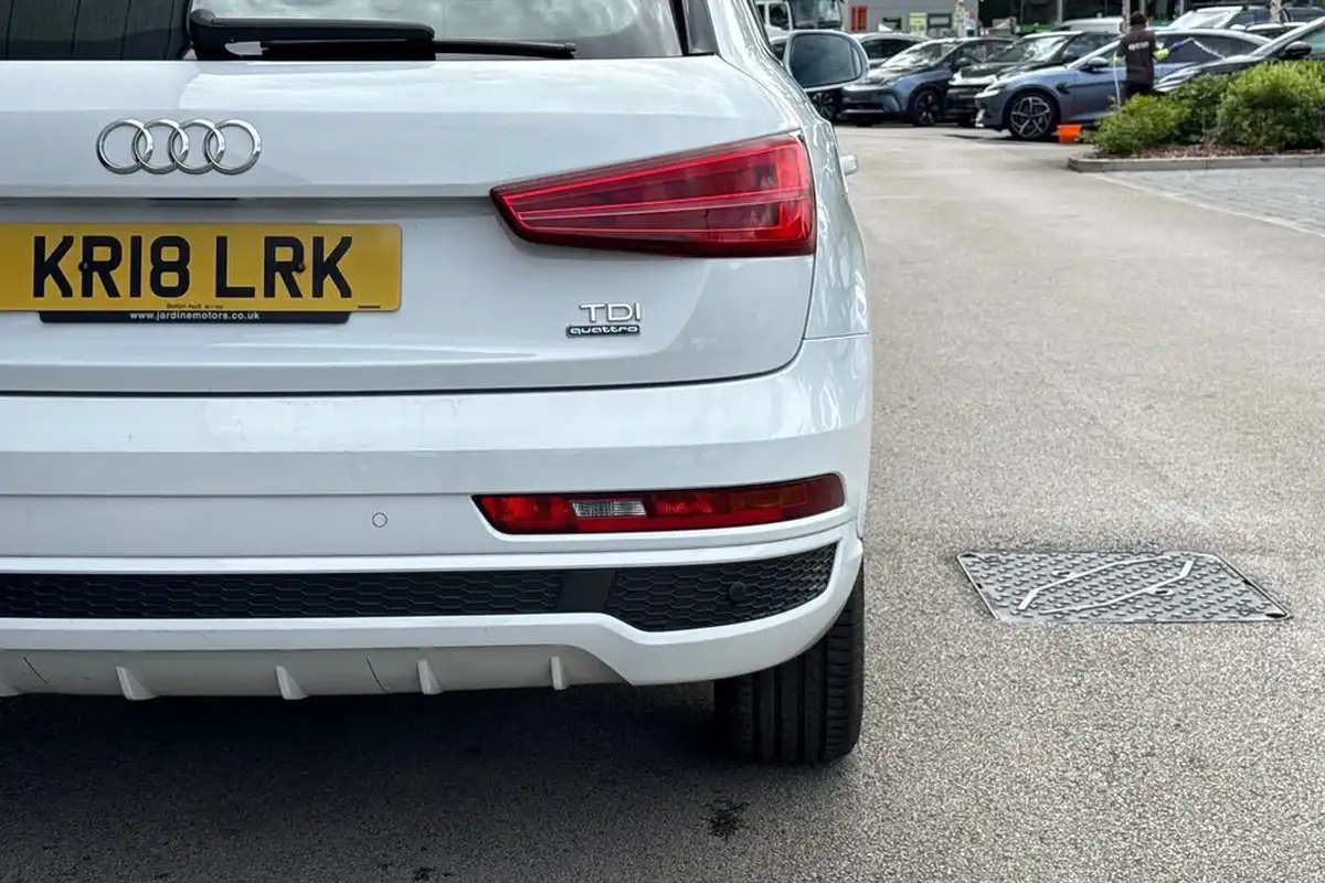 2018-audi-q3-20-tdi-quattro-s-line-edition-150ps-big-30