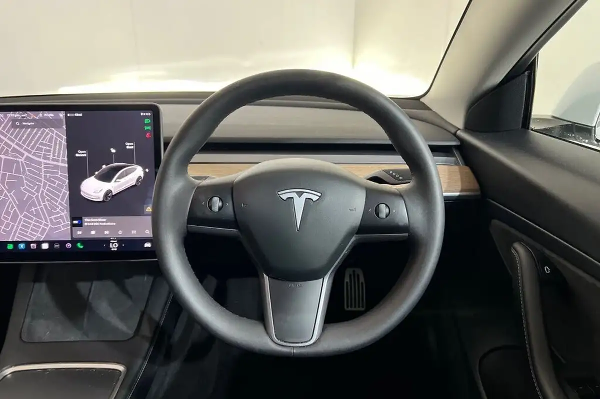2020-tesla-model-3-e-standard-plus-big-14