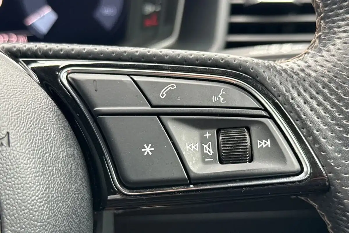 2021-audi-a1-10-25-tfsi-black-edition-big-40
