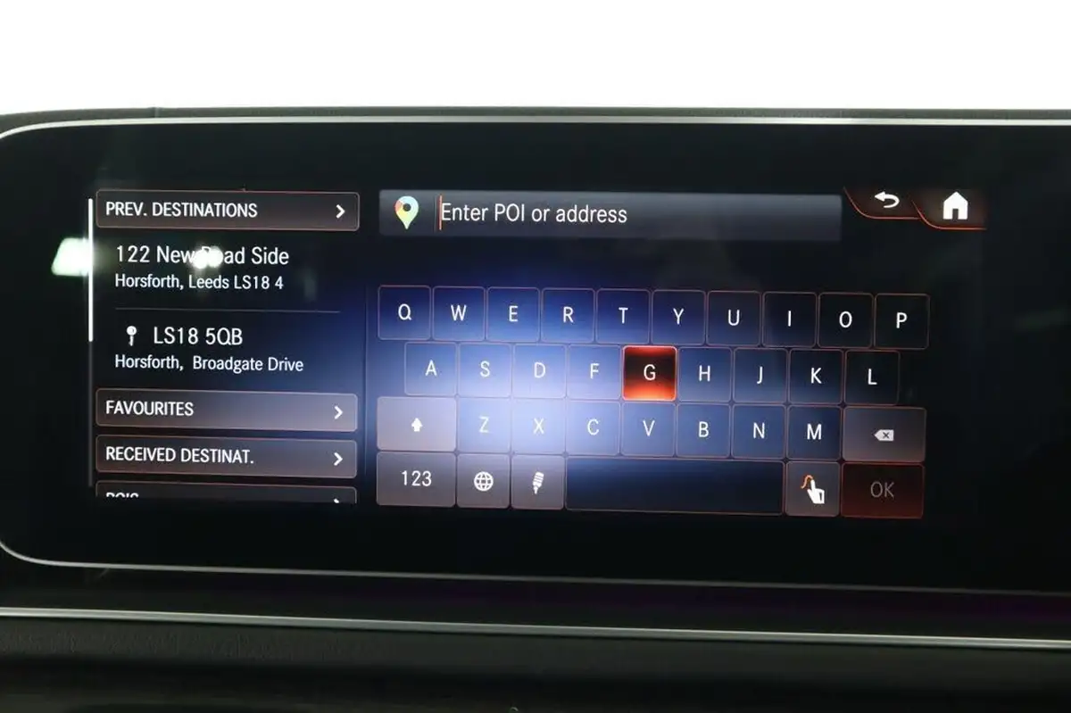 2022-mercedes-benz-gle-class-29d-gle400d-amg-line-premium-big-39