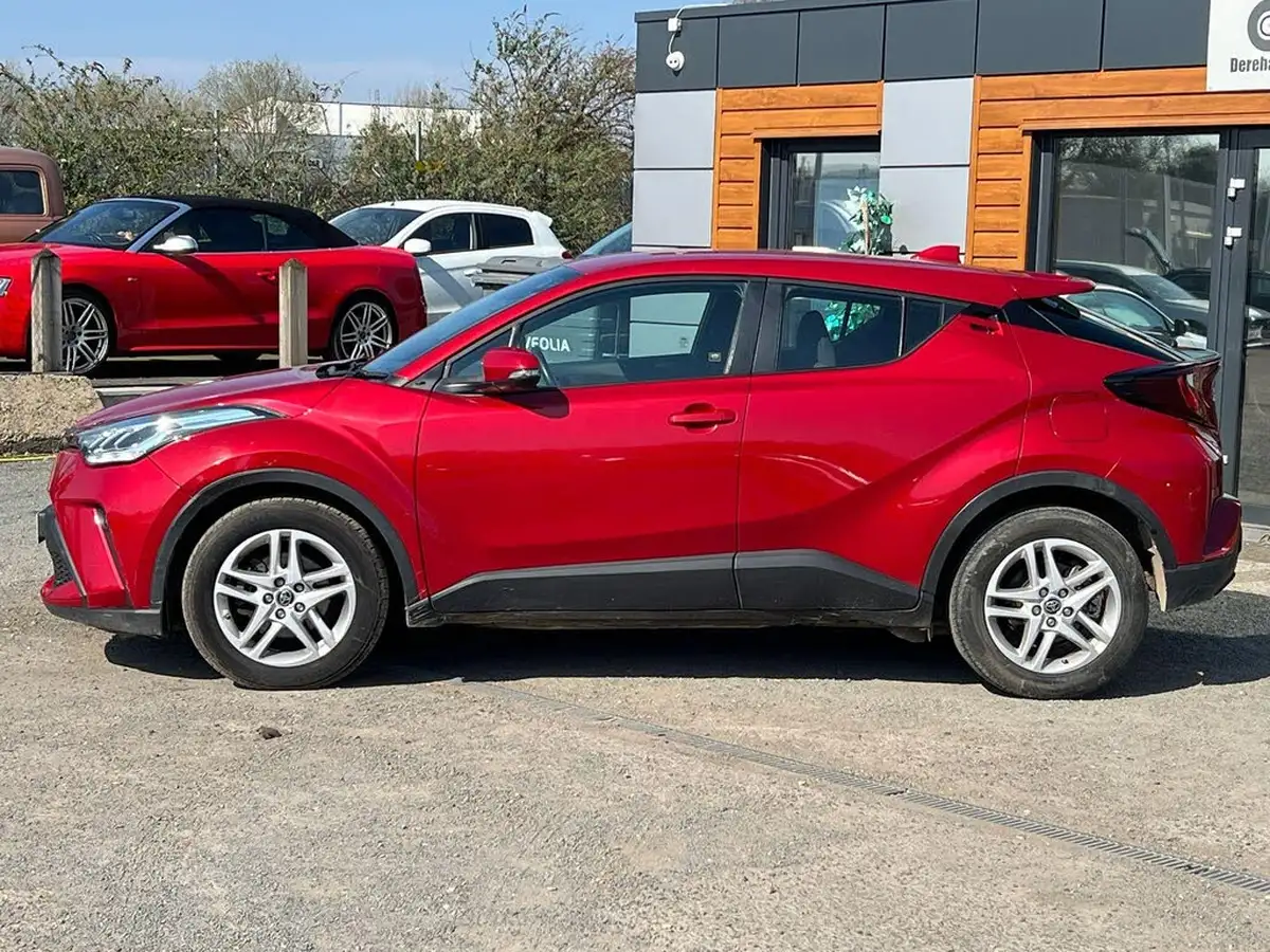 2022-toyota-c-hr-18-vvt-i-icon-big-4