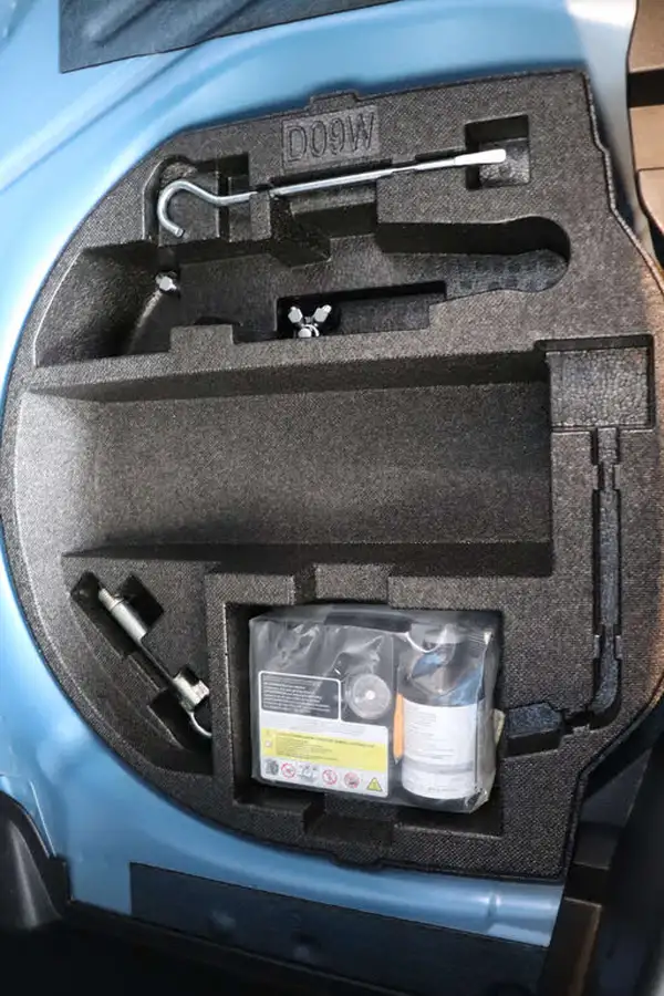 2018-mazda-mazda2-15-se-l-nav-auto-big-60