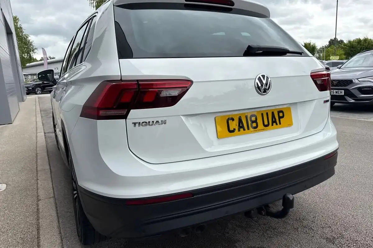 2018-volkswagen-tiguan-20tdi-se-navigation-150ps-4motion-ss-dsg-big-15
