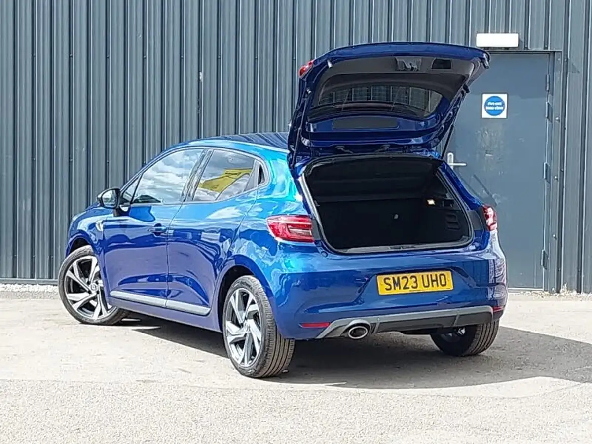 2023-renault-clio-10-tce-rs-line-big-11