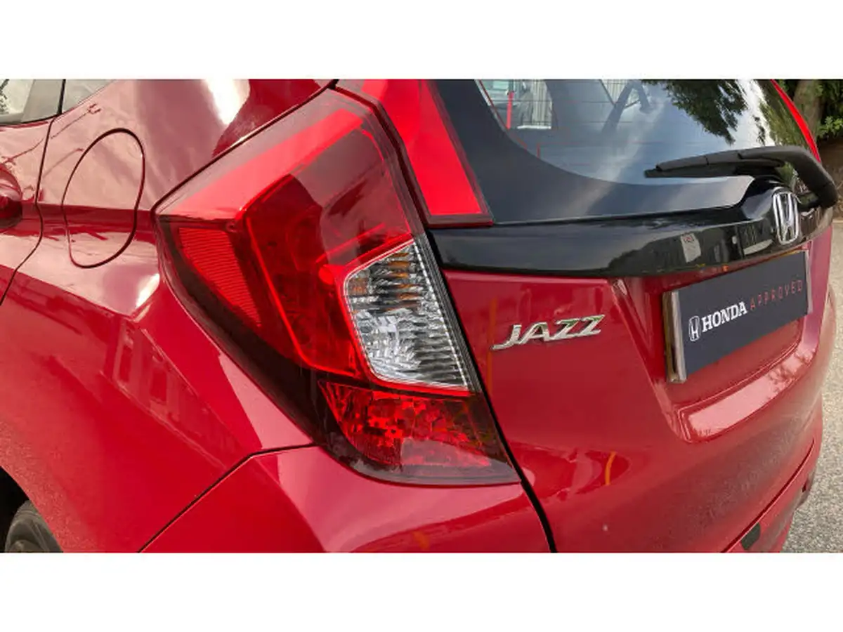 2016-honda-jazz-13-i-vtec-se-big-20