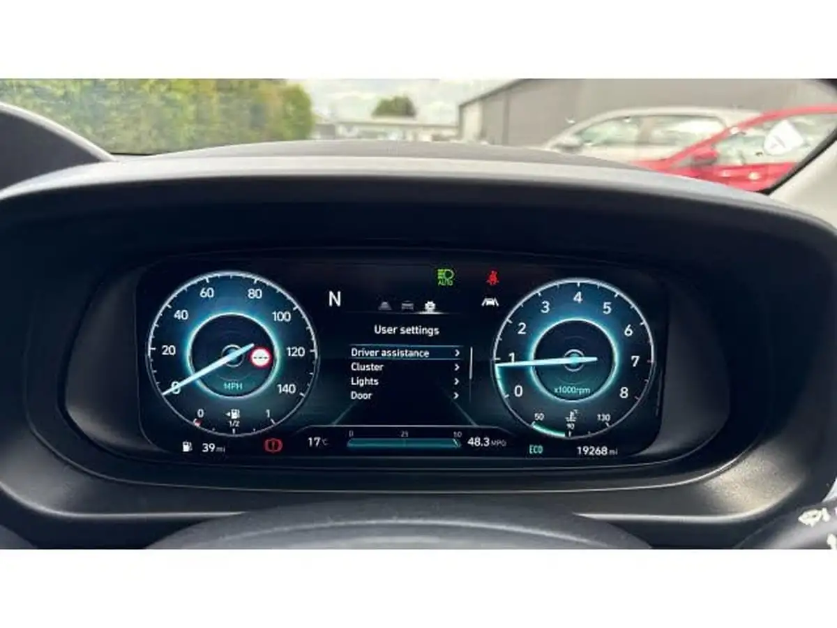 2022-hyundai-i20-10-t-gdi-se-connect-eclutch-imt-big-17