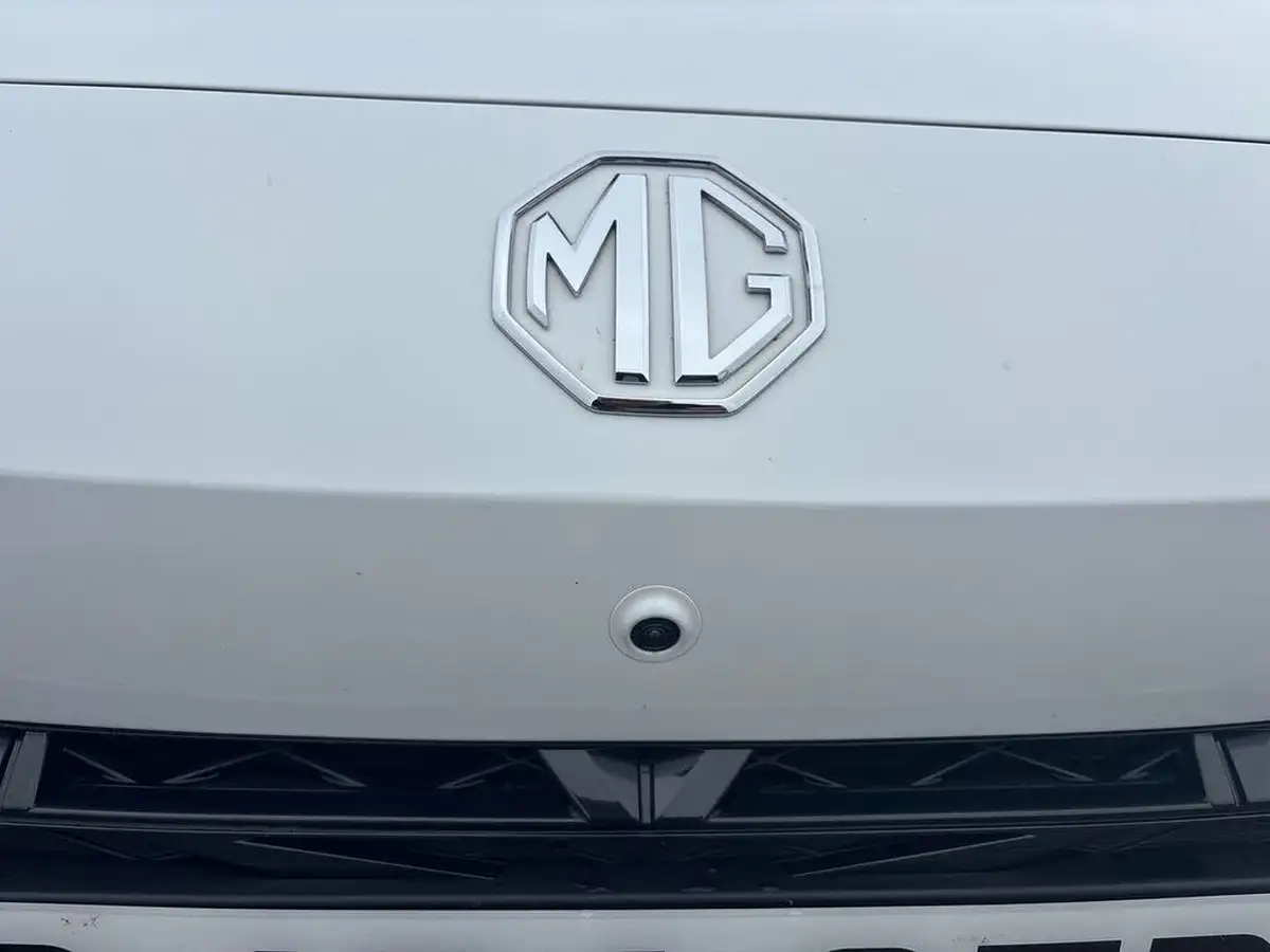 2024-mg-mg3-15-trophy-big-33