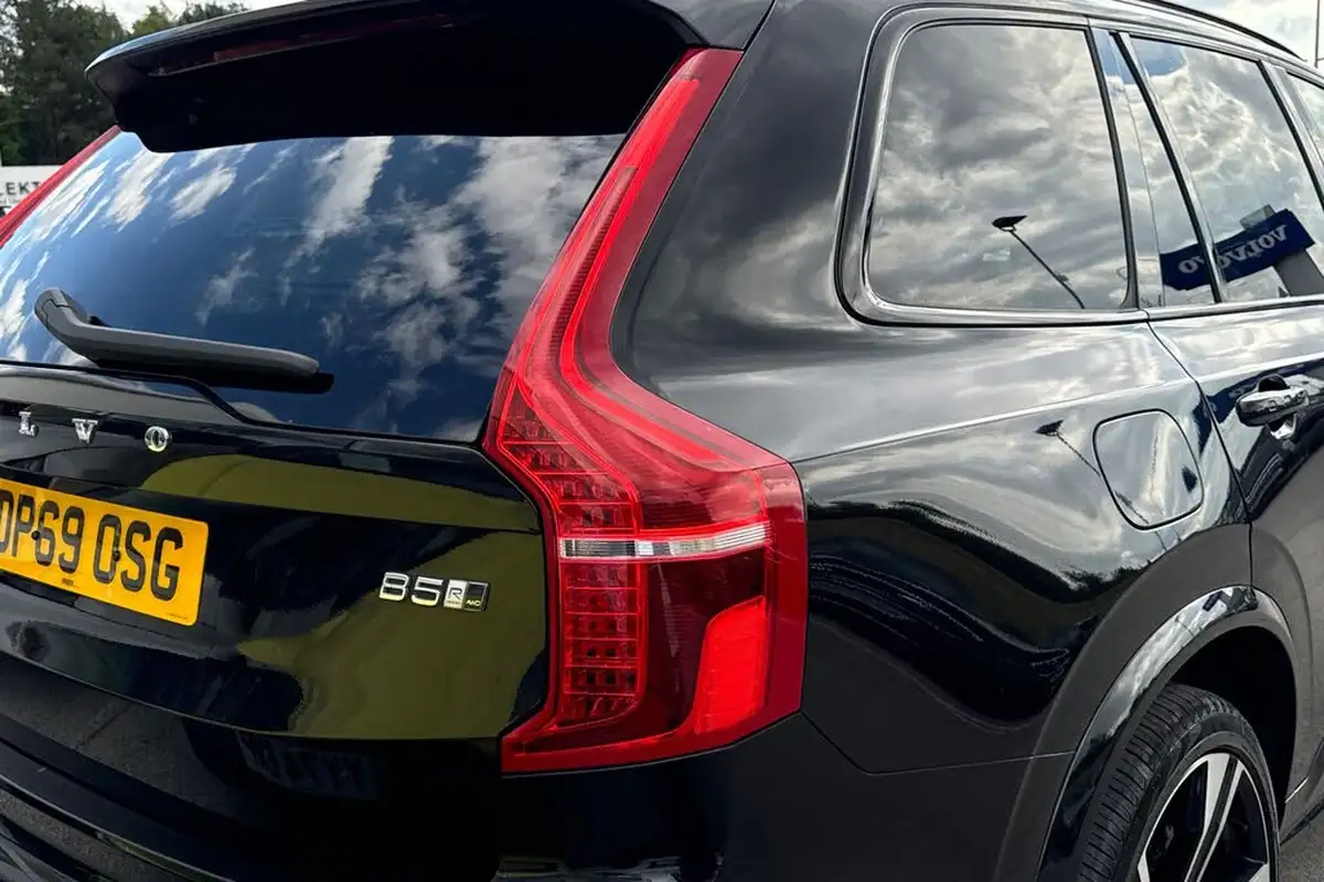 2019-volvo-xc90-20td-b5-r-design-pro-big-18