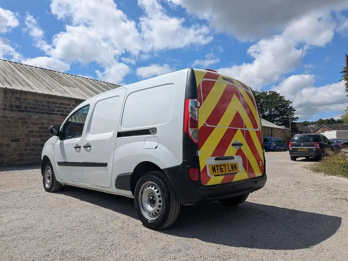 2017-renault-kangoo-maxi-15td-ll21-energy-dci-110-maxi-business-eu6-panel-1461cc-big-2