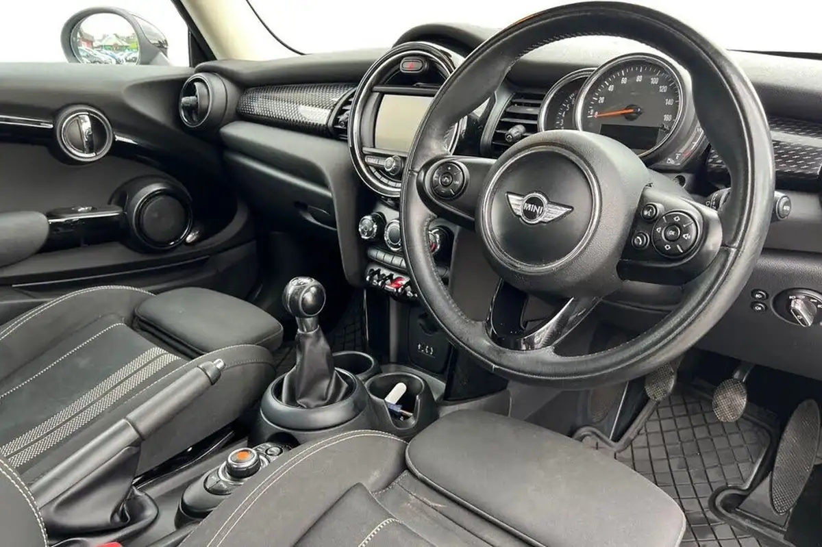 2018-mini-cooper-20-cooper-s-series-ii-ss-hatchback-3d-big-8