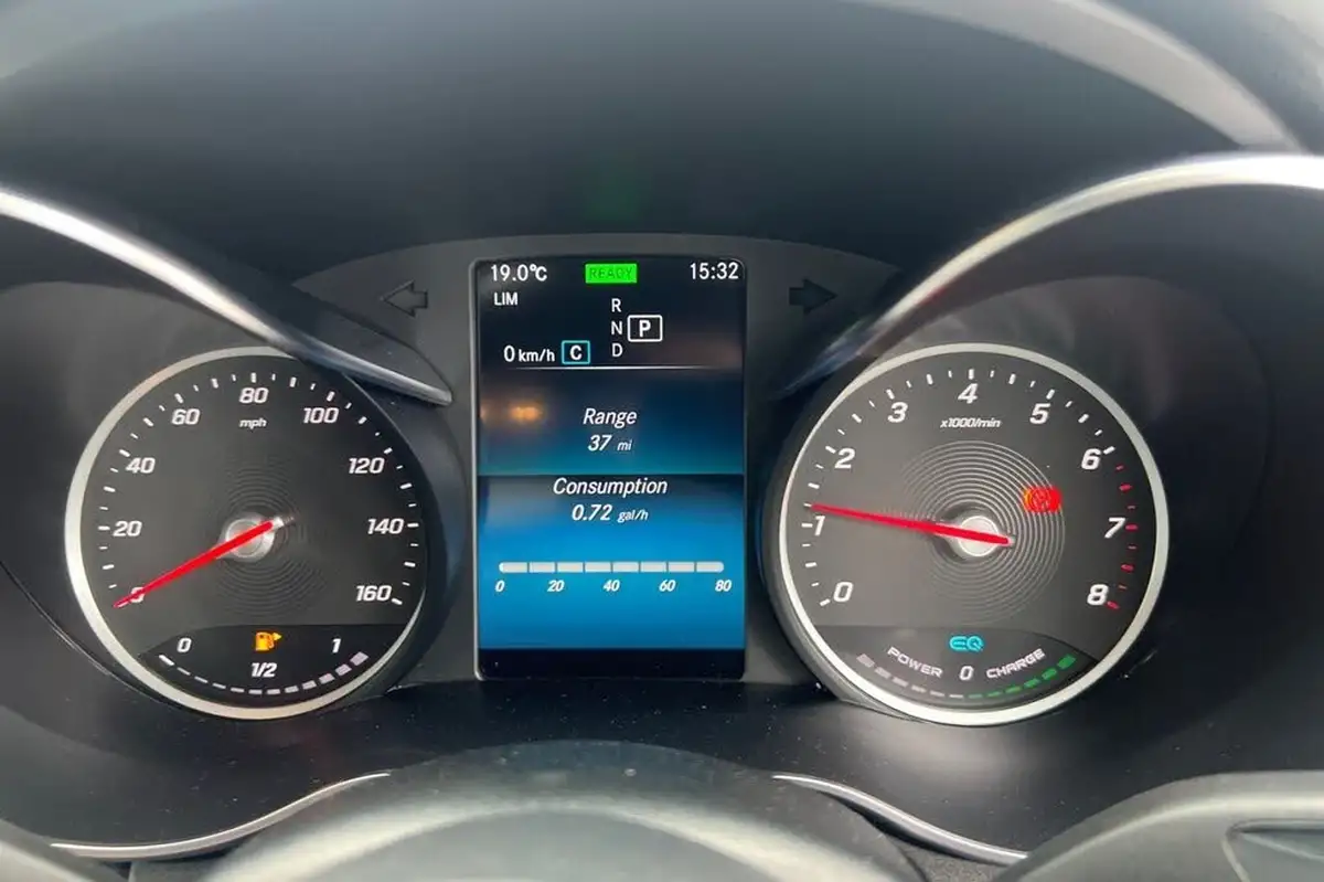 2020-mercedes-benz-c-class-15-c200-amg-line-ss-coupe-2d-big-14