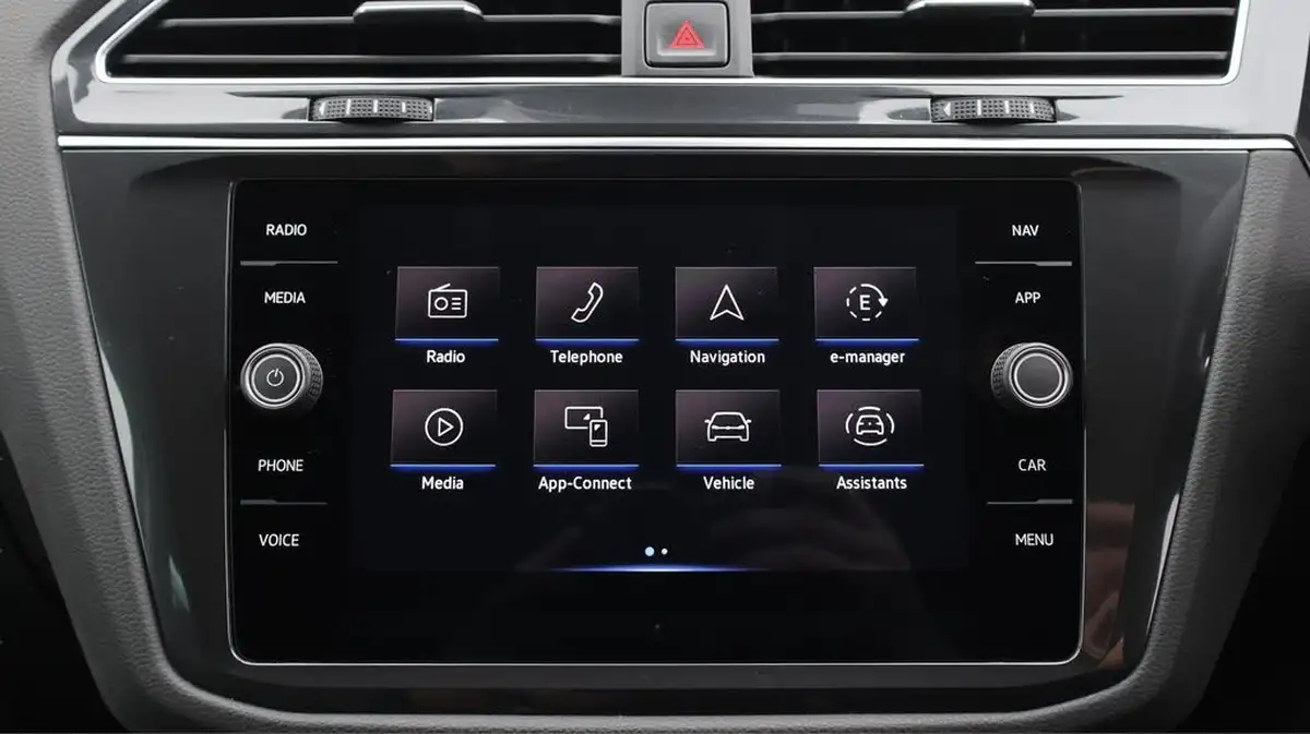 2022-volkswagen-tiguan-14-tsi-life-big-11