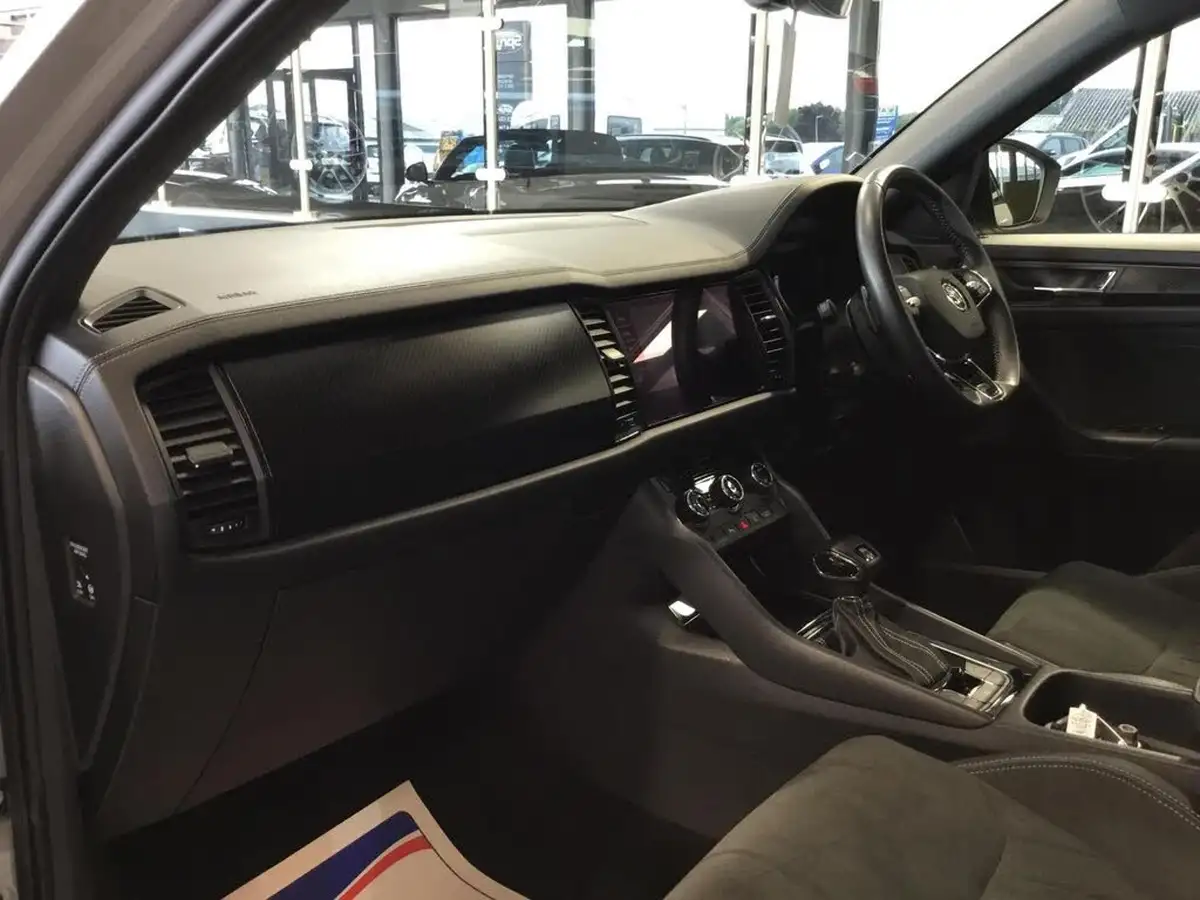 2021-skoda-kodiaq-20-tsi-sportline-big-24