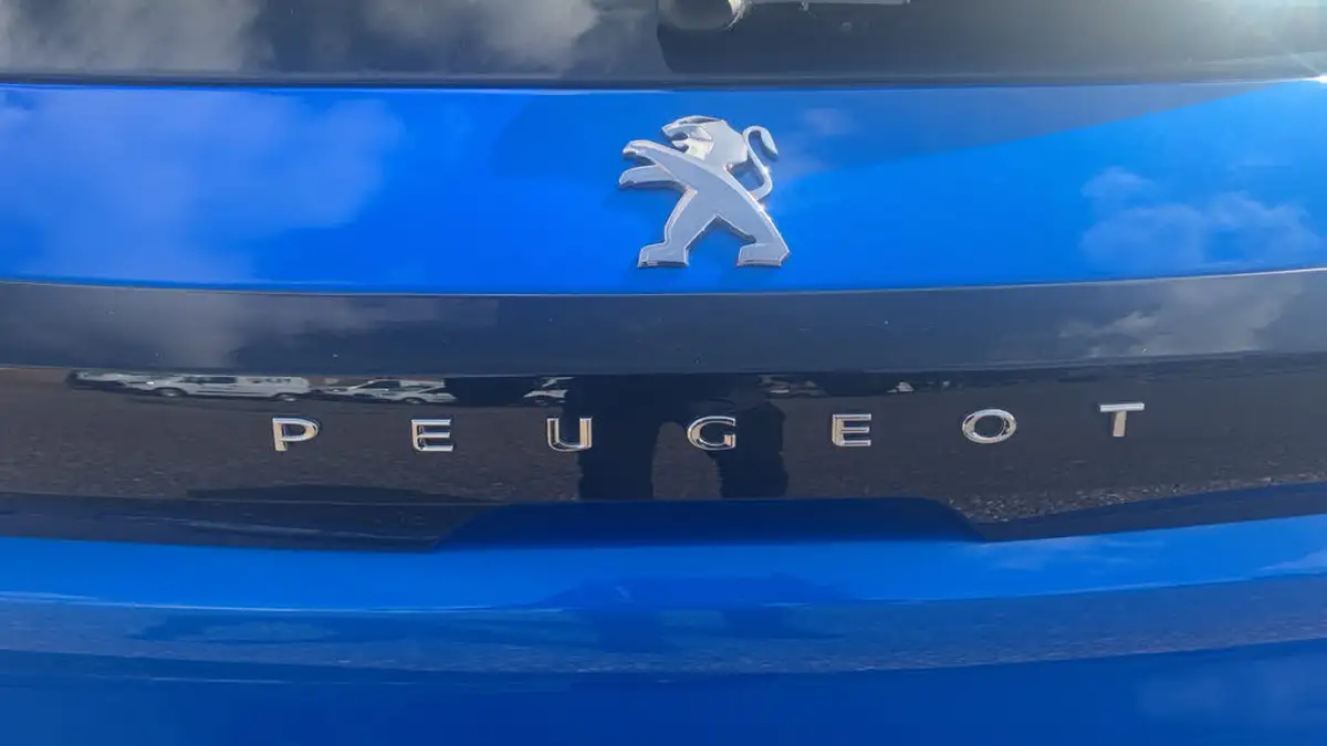 2022-peugeot-208-e-gt-136bhp-50kwh-big-25