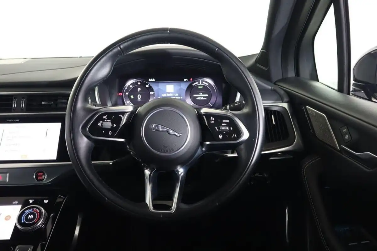 2022-jaguar-i-pace-ev400-hse-black-big-50