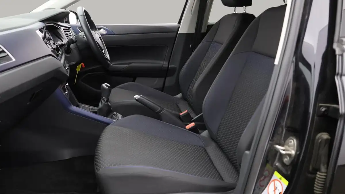 2021-volkswagen-polo-10-united-big-14