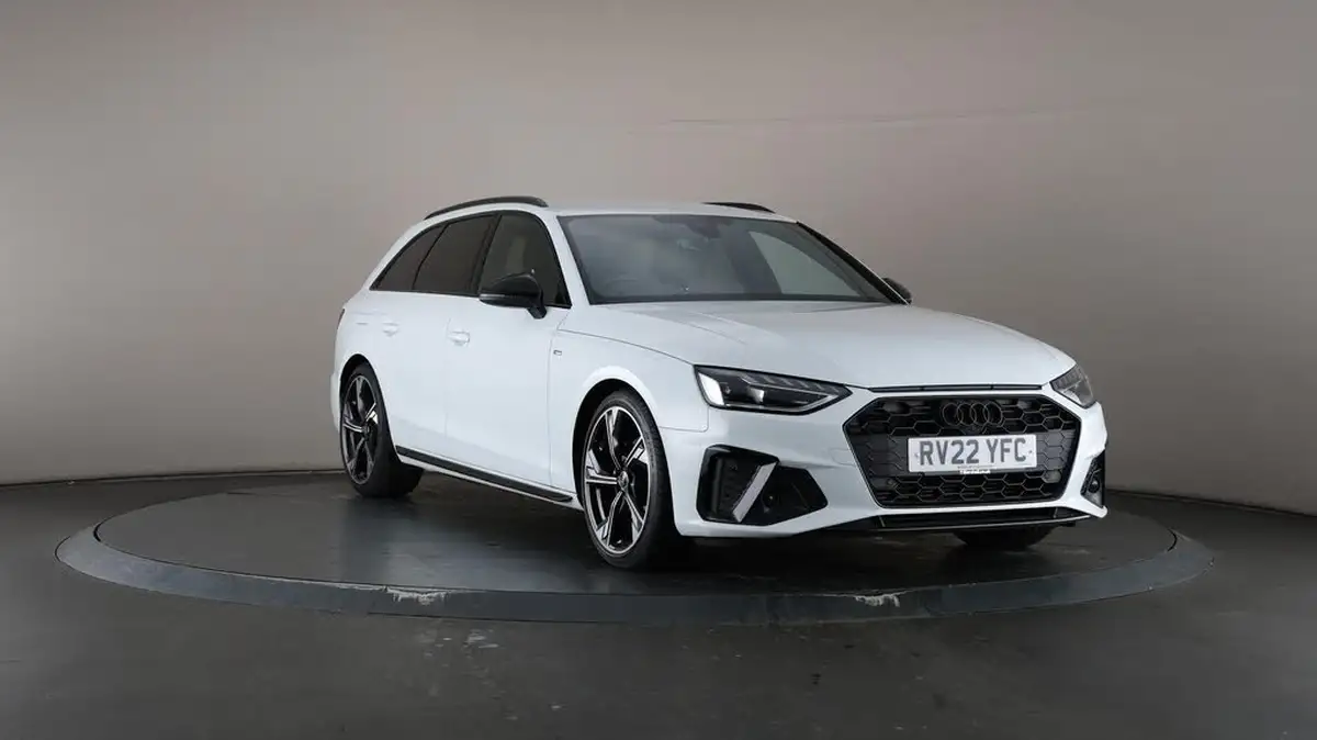 2022-audi-a4-avant-20-35-tfsi-black-edition-s-tronic-big-52