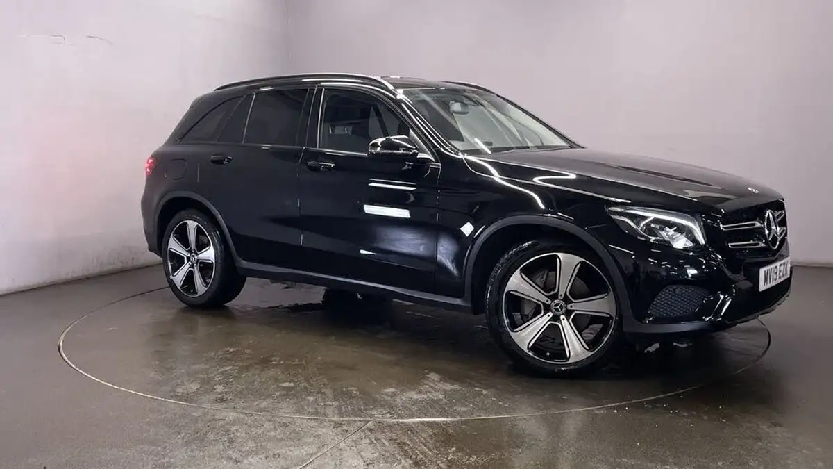 2019-mercedes-benz-glc-class-21d-glc220d-urban-edition-big-0