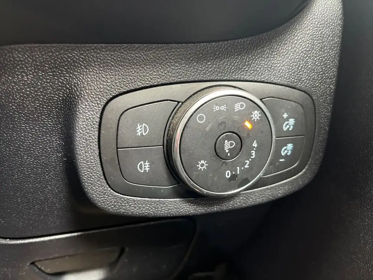 2022-ford-fiesta-11-ti-vct-trend-5d-big-23