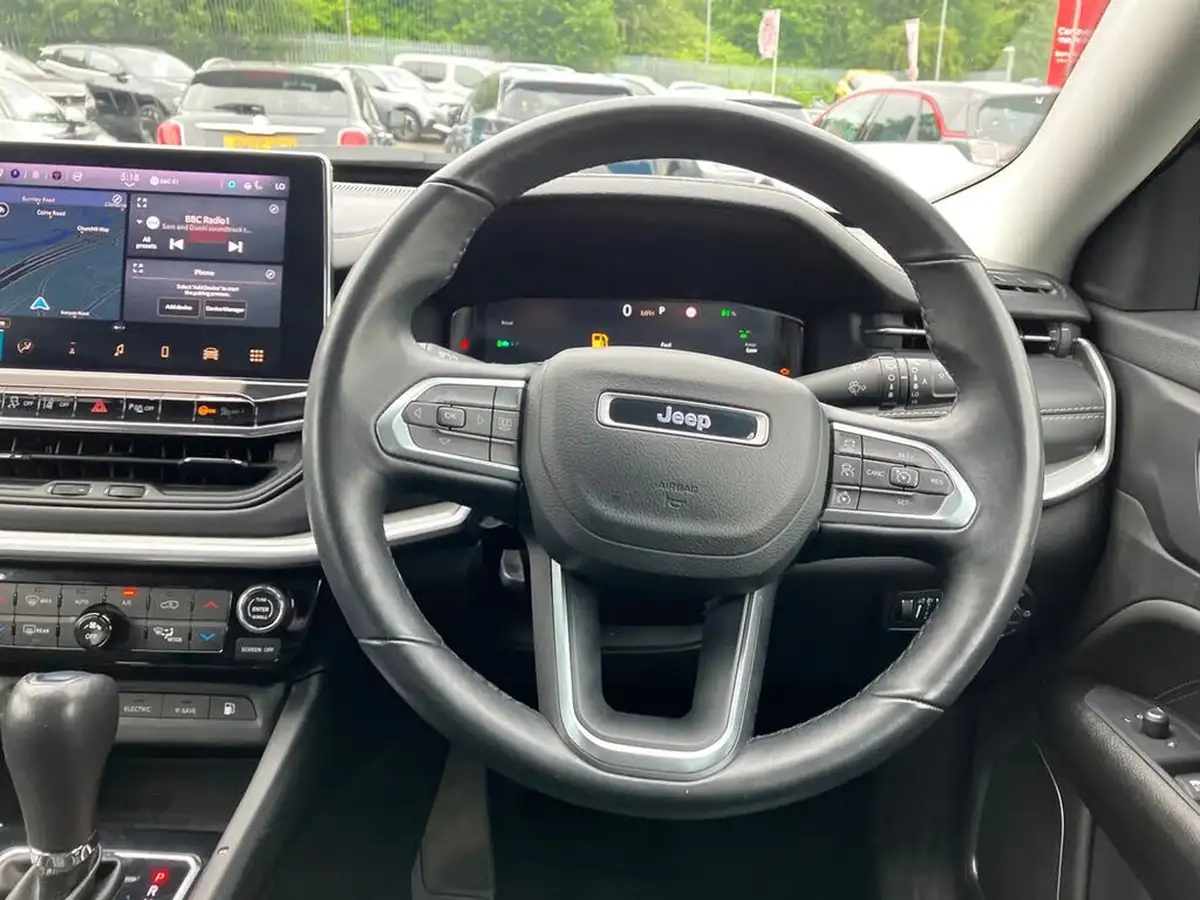 2023-jeep-compass-13-gse-s-big-16