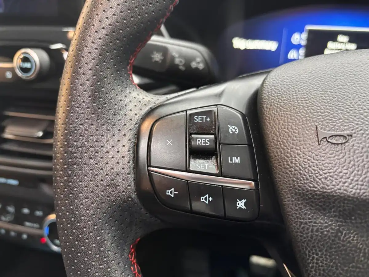 2022-ford-kuga-25t-st-line-x-edition-225ps-phev-big-40