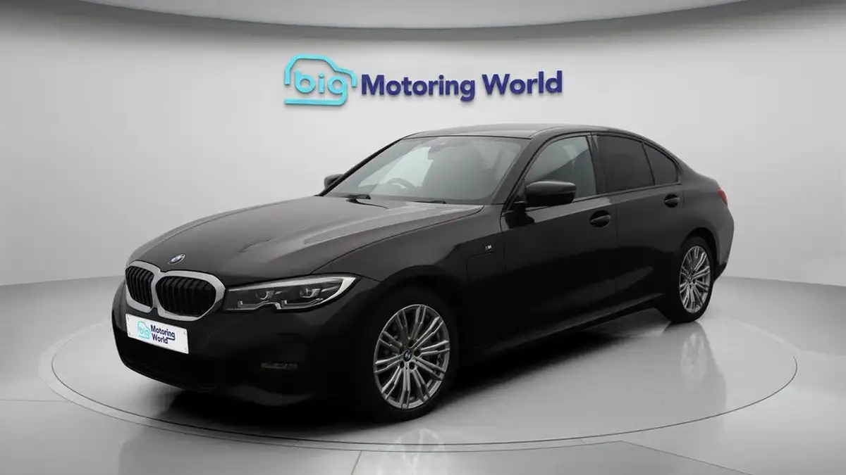 2019-bmw-3-series-20-330e-m-sport-plus-pack-big-3