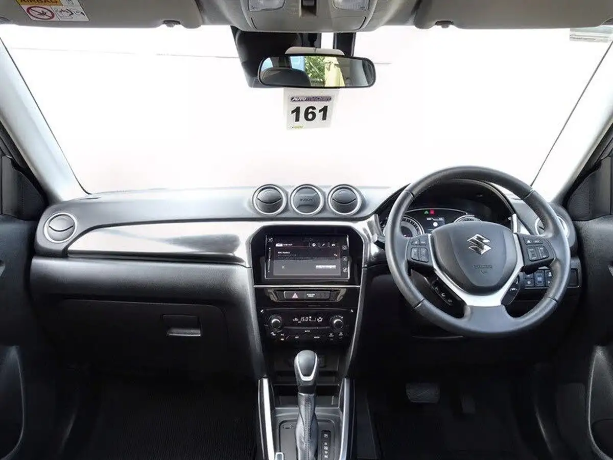 2023-suzuki-vitara-15-sz5-big-10