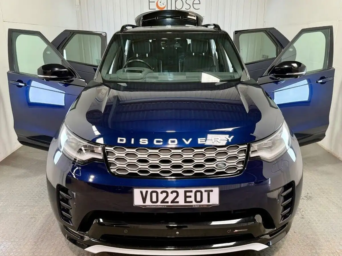 2022-land-rover-discovery-30-d300-metropolitan-edition-big-6
