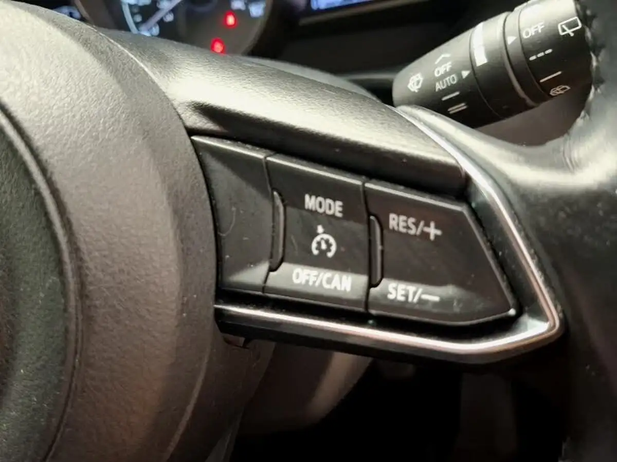 2018-mazda-mazda3-20-sport-black-big-17