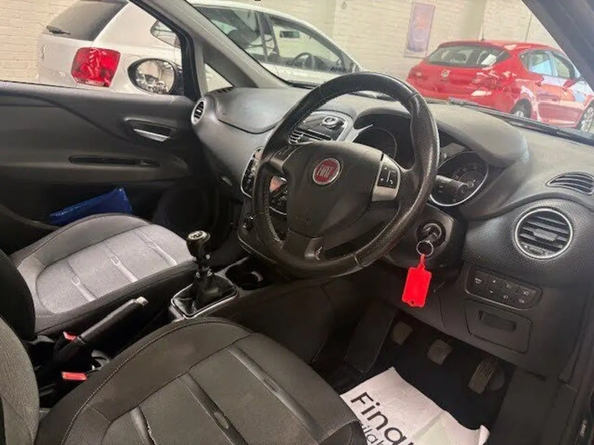 2010-fiat-punto-evo-14-gp-8v-5d-big-23