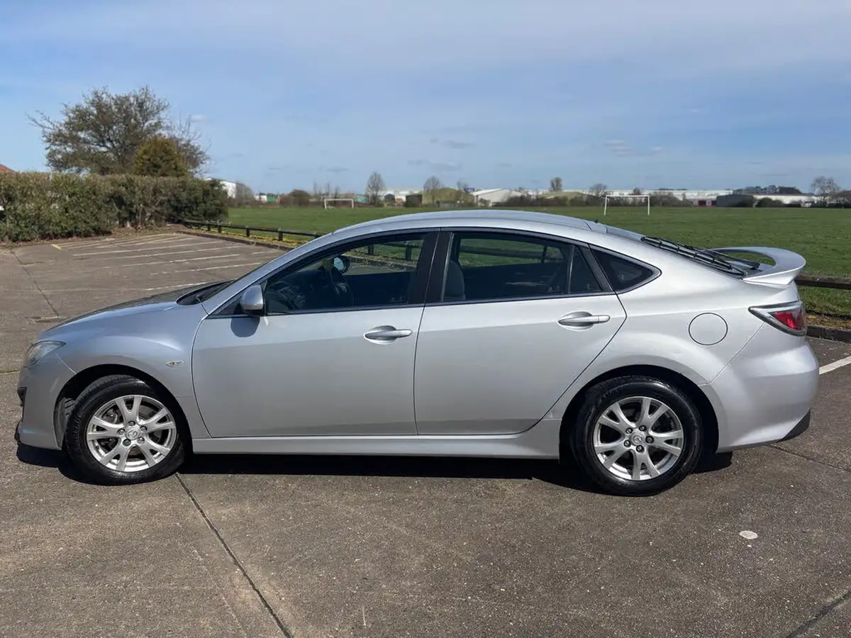 2010-mazda-mazda6-18-ts-big-5