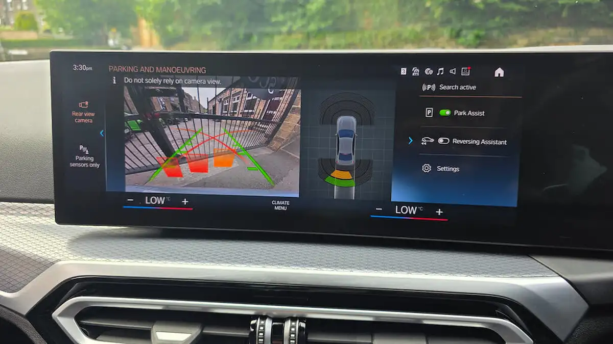 2024-bmw-3-series-20-320i-m-sport-pro-pack-saloon-4d-big-25