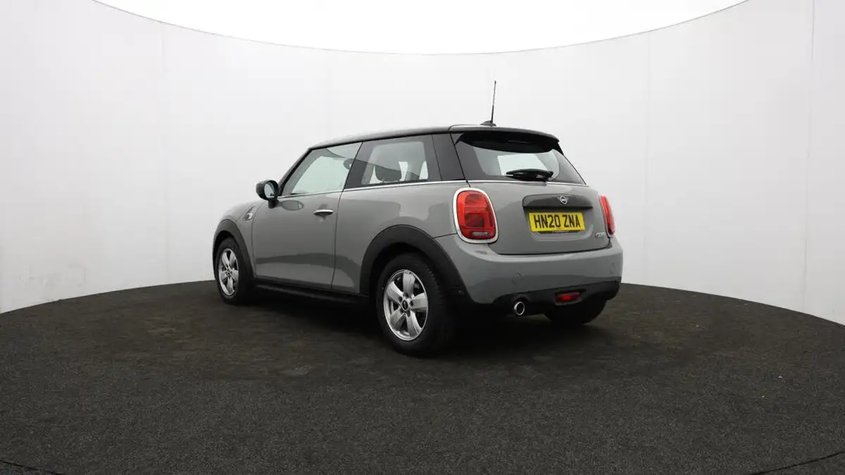 2020-mini-cooper-15-cooper-classic-nav-hatchback-3d-big-79