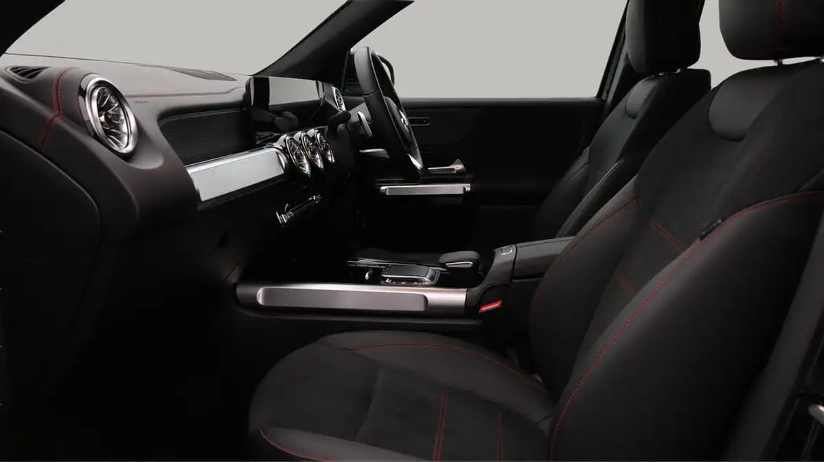 2023-mercedes-benz-eqb-e-300-amg-line-big-14