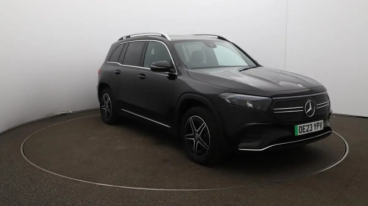 2023-mercedes-benz-eqb-e-300-amg-line-big-42