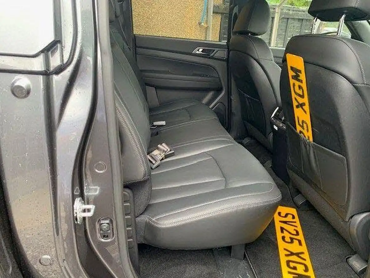 2025-kgm-ssangyong-musso-22td-saracen-202pseu6e-4wd-big-19