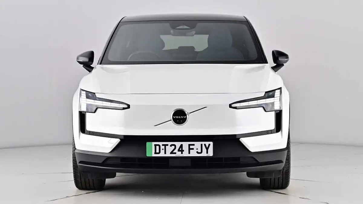 2024-volvo-ex30-e-single-motor-ultra-big-7