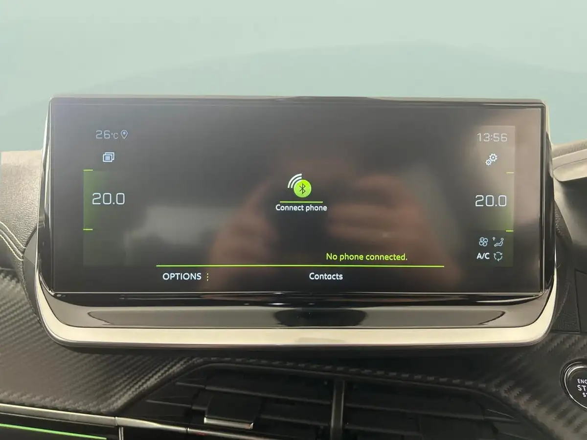 2022-peugeot-2008-suv-12-puretech-gt-big-30
