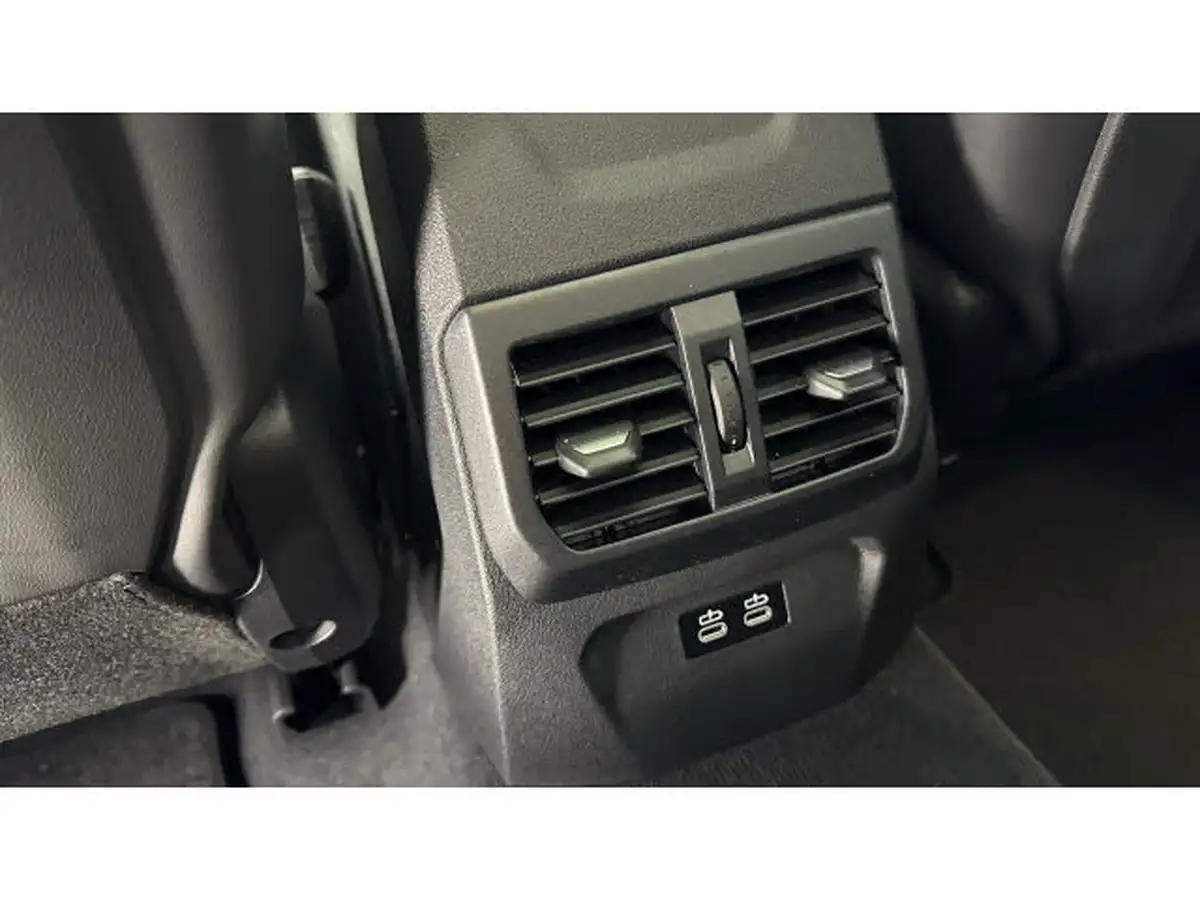 2025-bmw-2-series-20-m235i-xdrive-296bhp-big-49