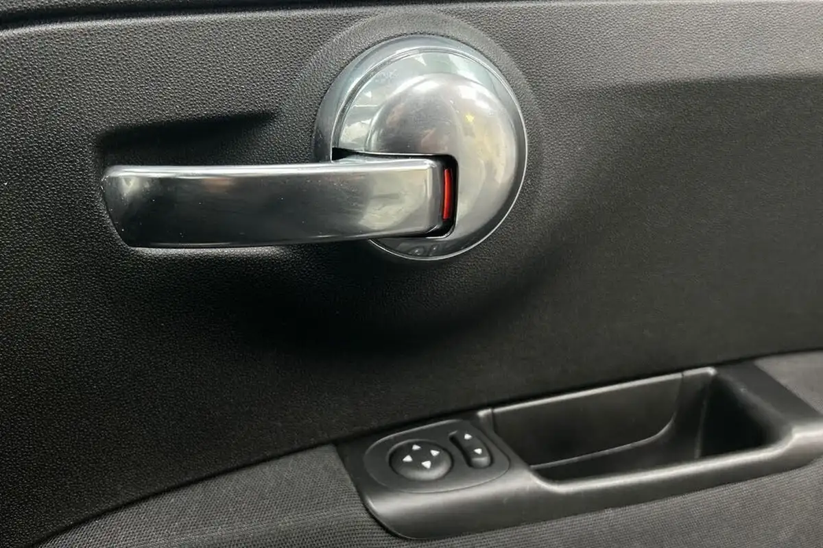 2019-abarth-595-14-tjet-big-21