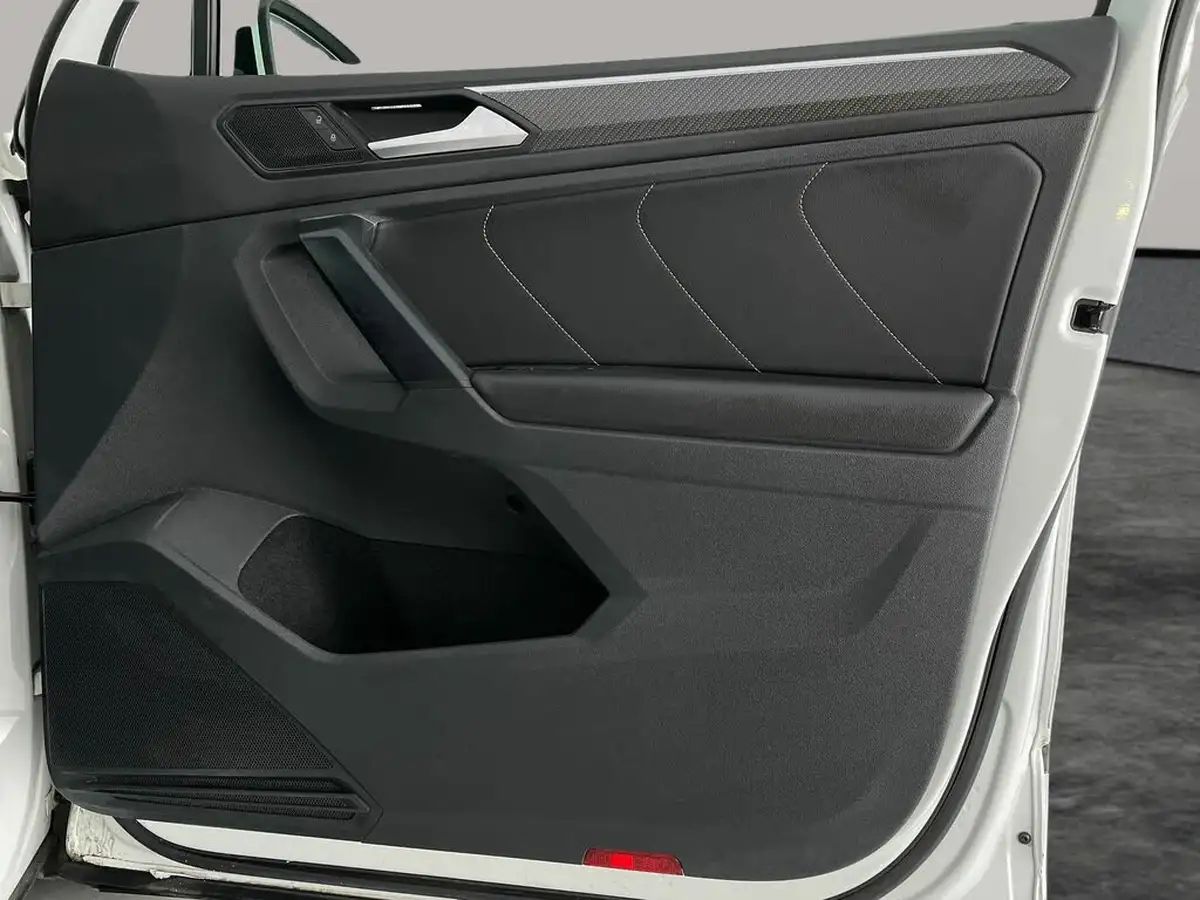 2021-volkswagen-tiguan-15-tsi-r-line-big-44