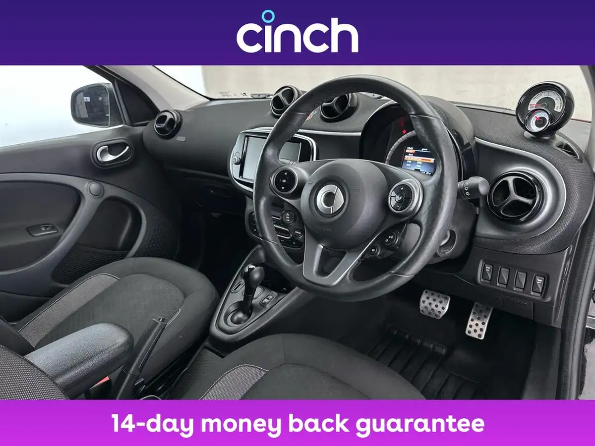 2021-smart-forfour-eq-premium-big-11