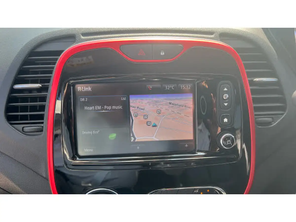2017-renault-captur-09-signature-nav-big-11