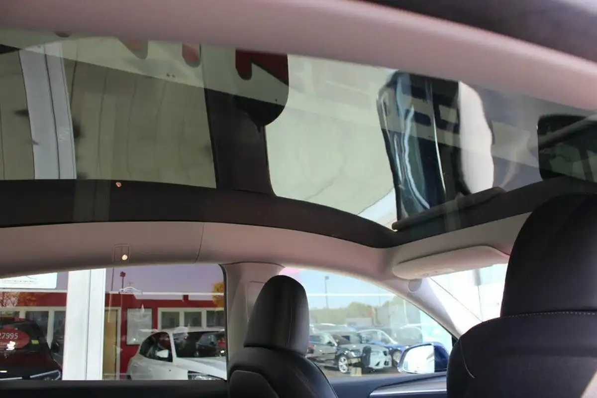 2022-tesla-model-y-e-performance-big-22