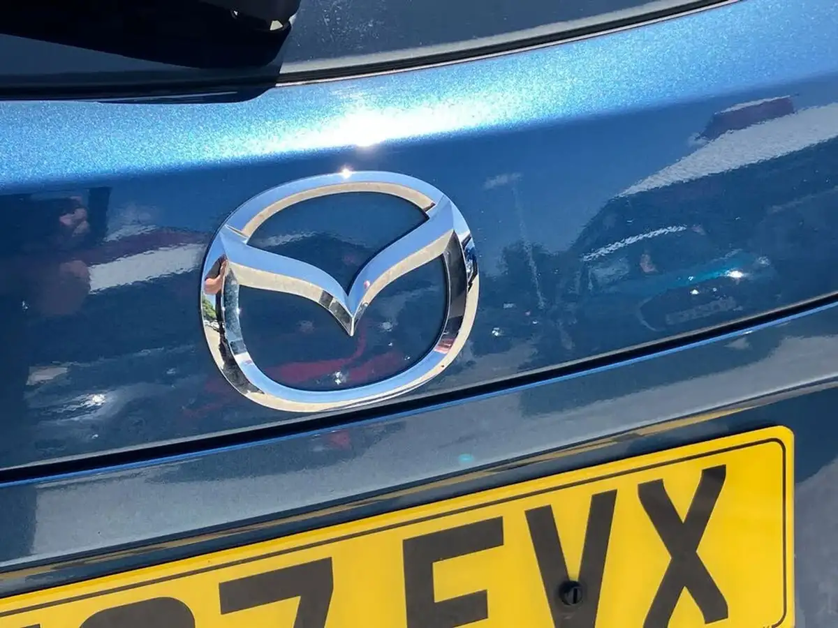 2017-mazda-mazda3-20-se-l-nav-hatchback-5d-big-24