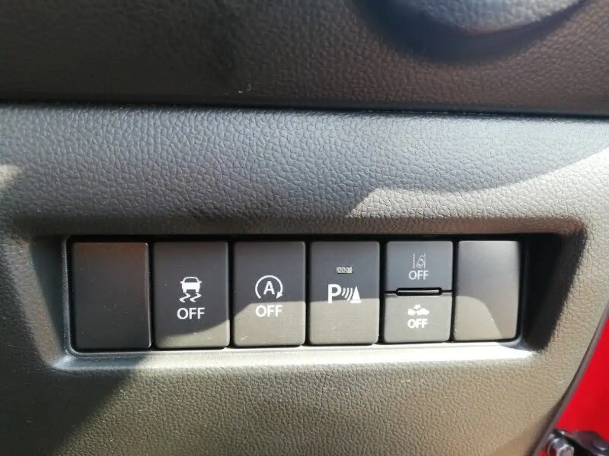 2022-suzuki-swift-12-dualjet-sz5-big-10