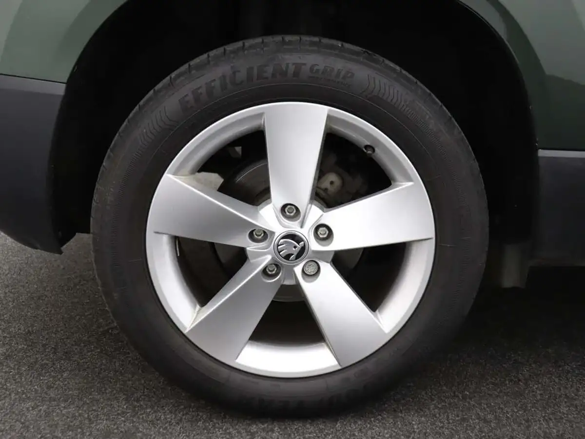 2022-skoda-karoq-10-tsi-se-big-6