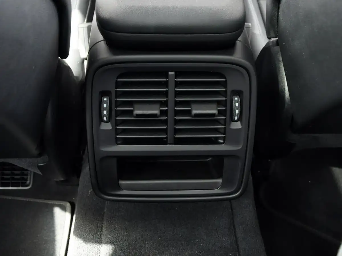 2021-porsche-taycan-e-4s-571ps-performance-battery-plus-big-34