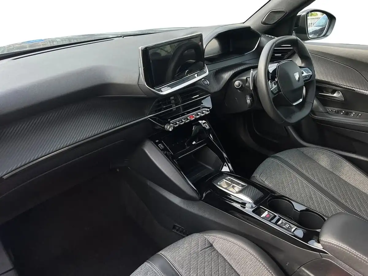 2024-peugeot-2008-suv-12-puretech-allure-136ps-hybrid-e-dsc6-big-6